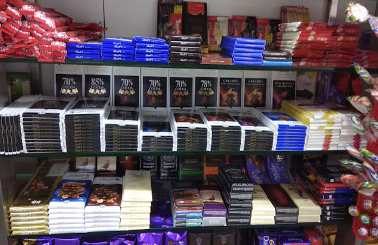 Chocolates and Candies Shop in Bandra – Mumbai